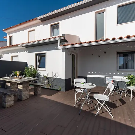 Homestay Fika Nazare
