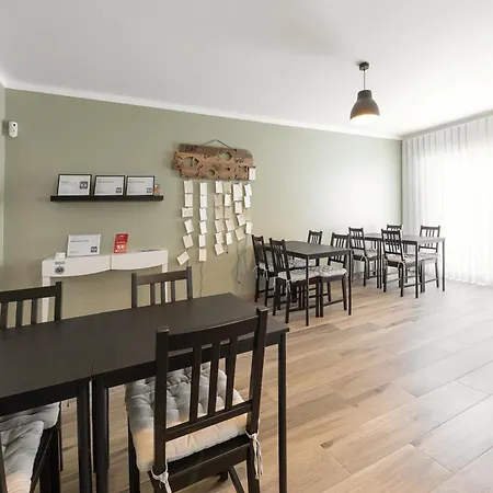 Δωμάτια σε οικογενειακή κατοικία Fika